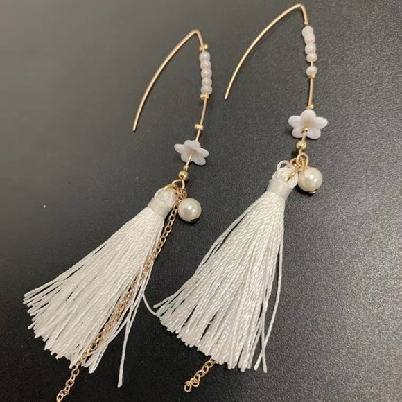 Flower Tassels Hook Wire Earrings - Picture 6 of 11